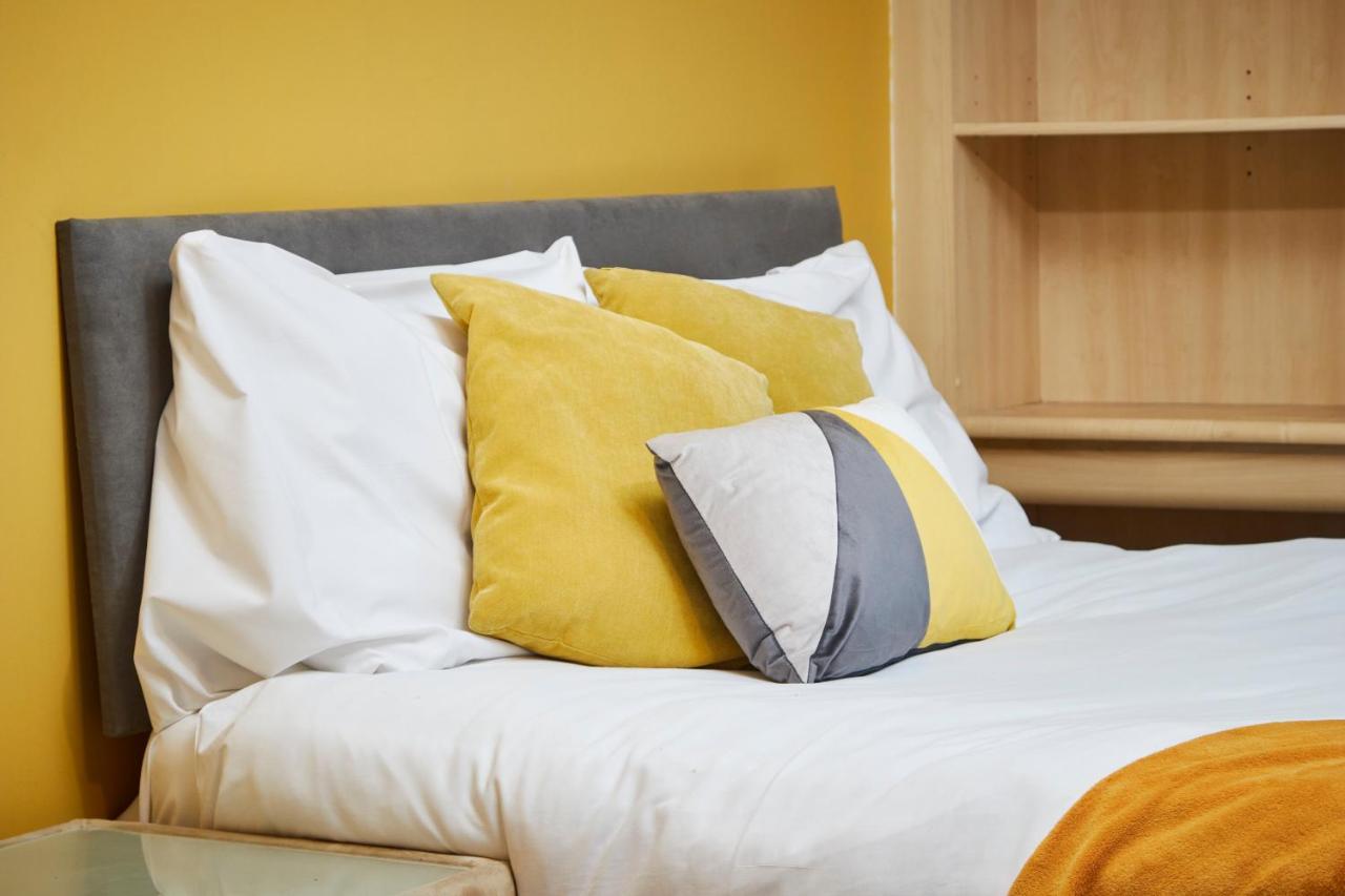 Stylish Manchester Gem - Sleeps 10! Eksteriør billede