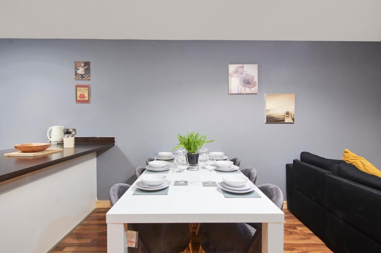 Stylish Manchester Gem - Sleeps 10! Eksteriør billede